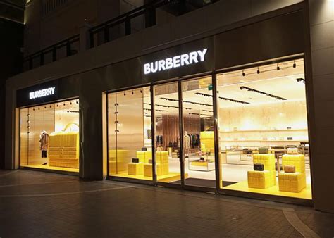 emaar burberry